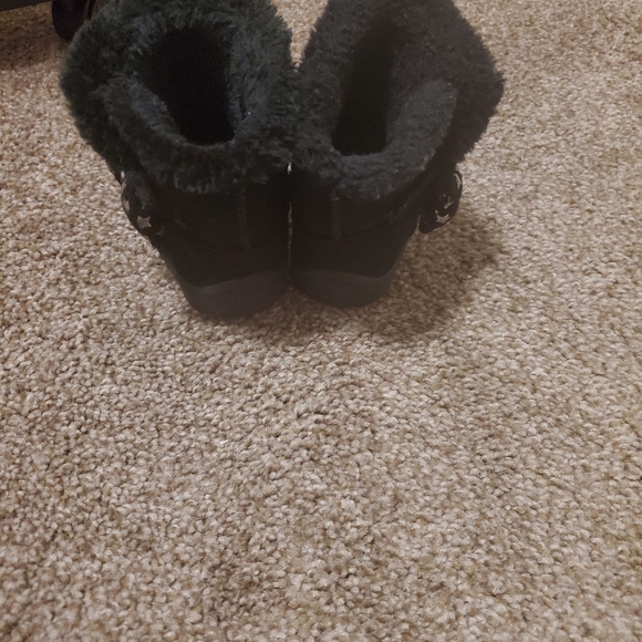 Toddler Girl Boots - Picture 3 of 3